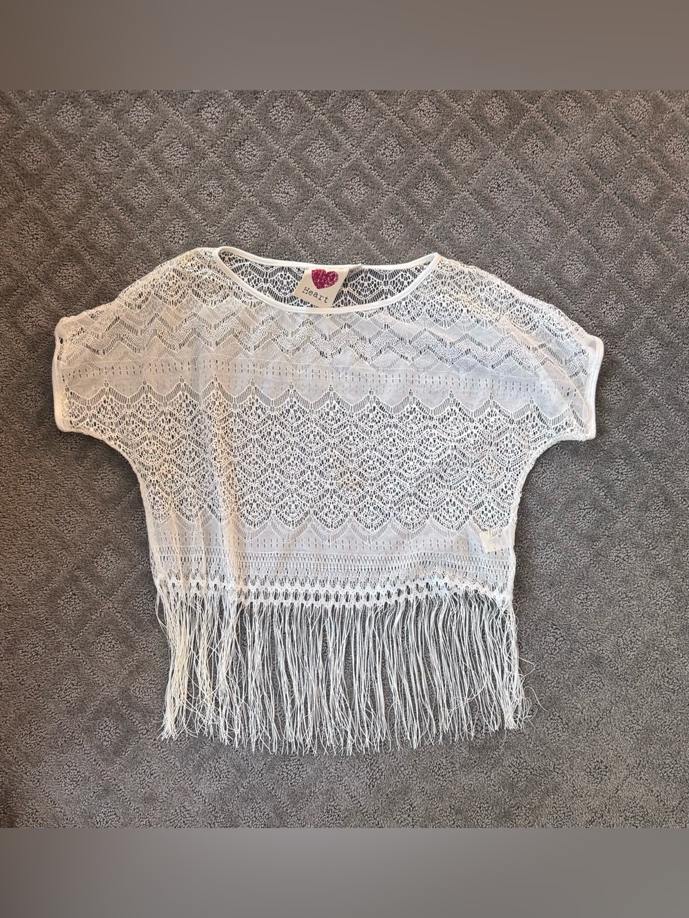 Women’s Derek Heart Fringe Lace White Crochet Fringe Boho Top or coverup size M